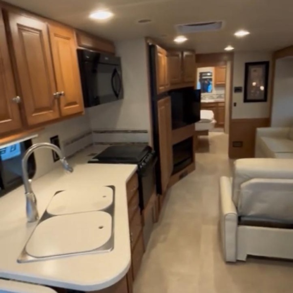 Motorhome WinneBago Sunstar ou R$1.200.000,00 no PIXX 🚐💰